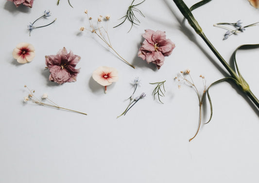 The Saucy and Chic Guide: The Benefits of Using Natural and Organic Fragrances