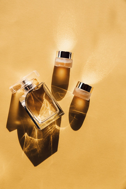 Fashion and Fragrance: Niche Perfumeries and Unique Scents