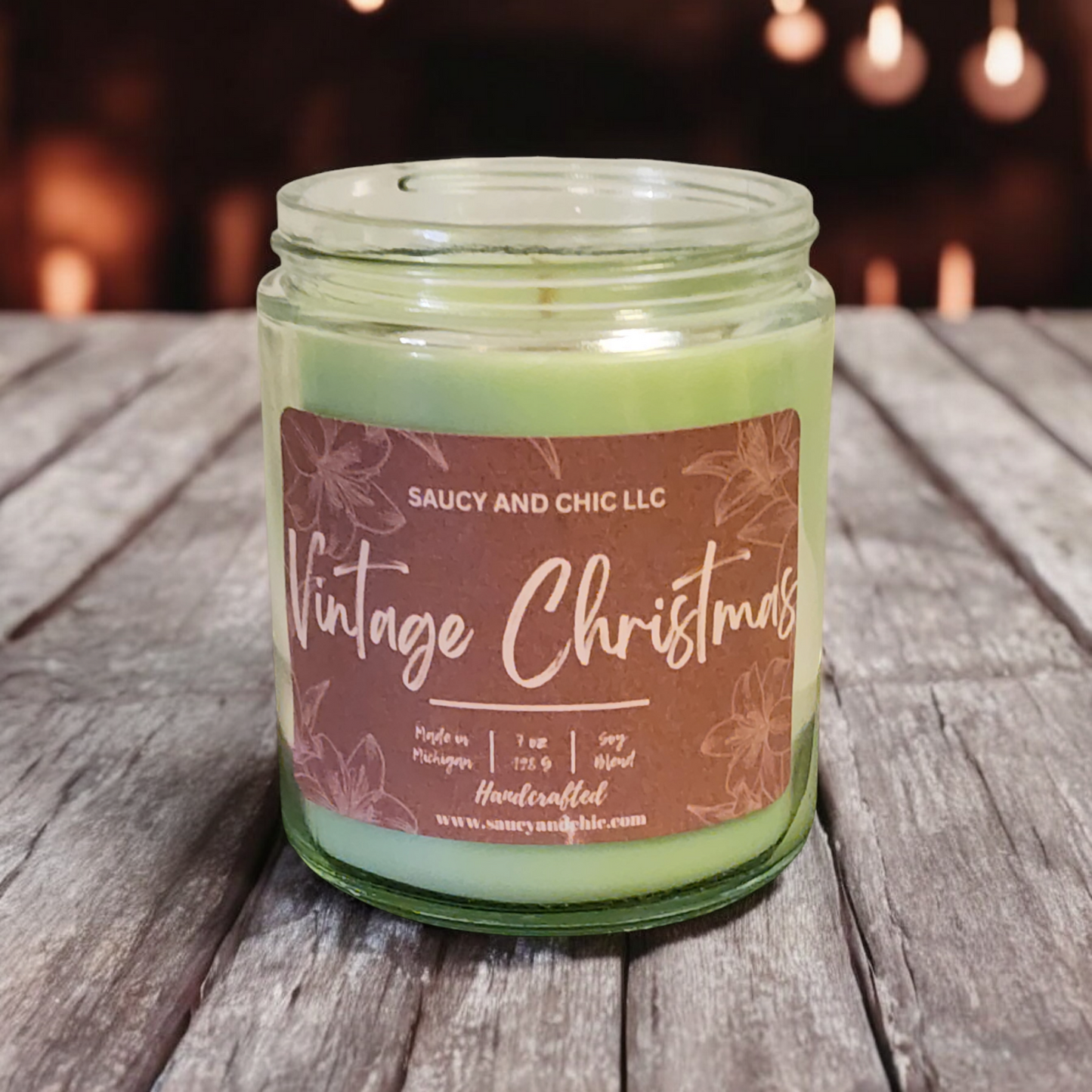 Vintage Christmas Candle - Nostalgic Holiday Scents with a Cozy Touch