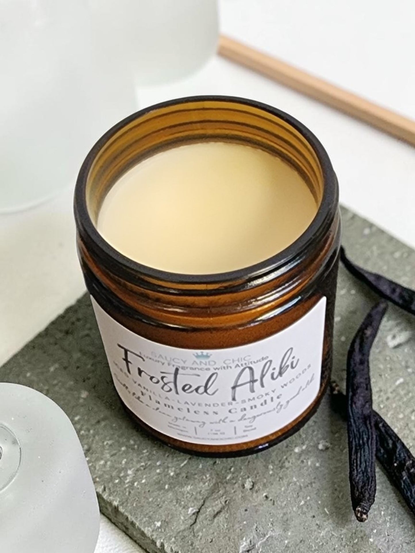 Frosted Alibi Wickless Candle – Iced Vanilla Woods