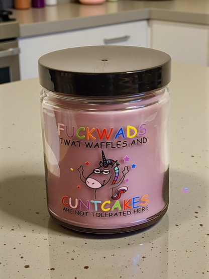 Silk & Snark – Sassy Wickless Candle with Cozy Cashmere, Soft Florals & Beachy Vibes