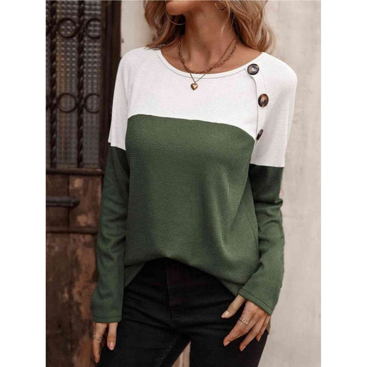 Contrast Round Neck Long Sleeve T-Shirt - Saucy and Chic